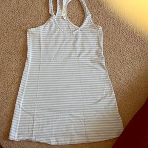 Lululemon fitted tank